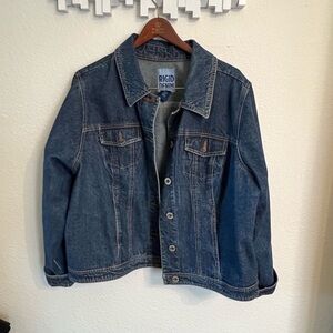 Denim jacket in excellent condition.